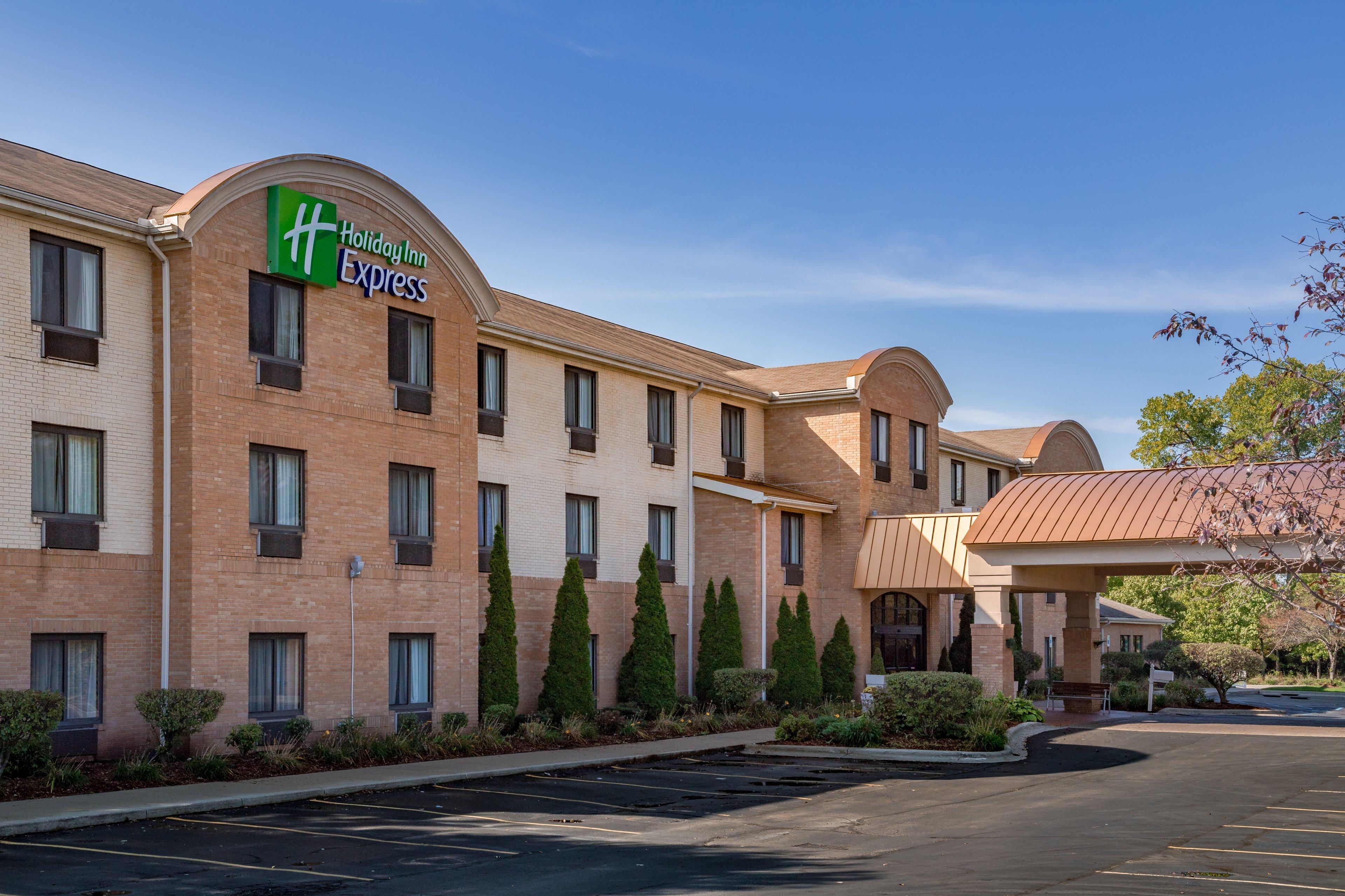 Holiday Inn Express Hotel & Suites Canton By Ihg Exterior foto